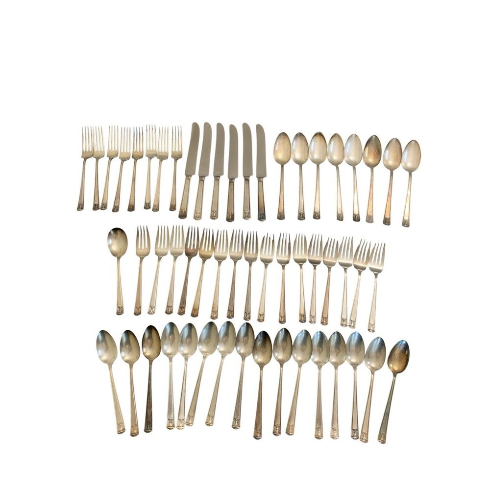 Holmes & Edwards Century 1923 Silverplate Flatware Set 55 Pcs Art Deco Urn